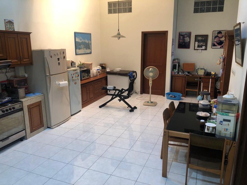 Rumah Tinggal di BKR 