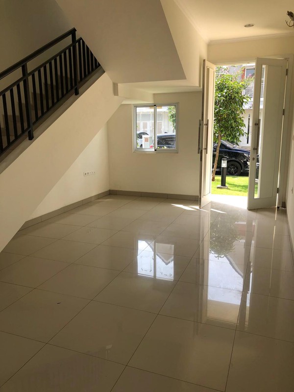 Rumah Tinggal Summarecon