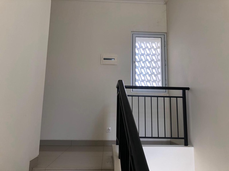 Rumah Tinggal Summarecon