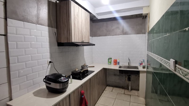 Rumah Hook Asri Dijual Cepat di Angsana Bungur Senen