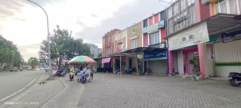dijual cepat ruko jarang ada area ramai strategis siap huni, serpong park jelupang serpong utara tangerang selatan banten