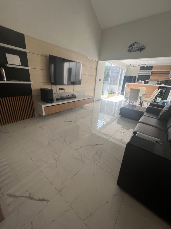 Rumah Tinggal Kota Baru Parahyangan Jingga Prakarsa