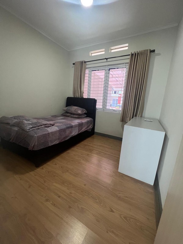 Rumah Tinggal Kota Baru Parahyangan Jingga Prakarsa