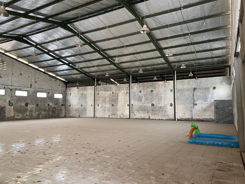 Gudang di Raya Bandung Kondisi baik