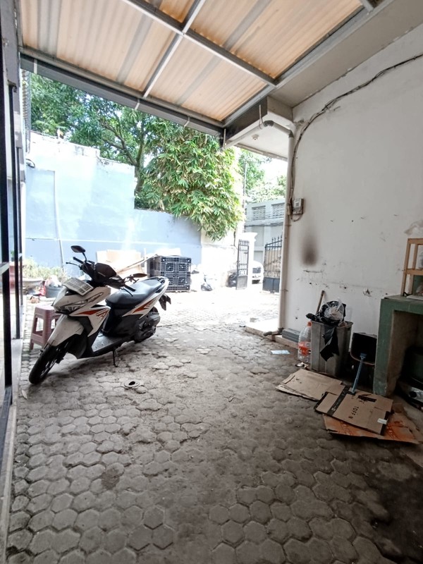 Di jual Rumah  di Jl Madrasah Cipete Gandaria Selatan - Jaksel