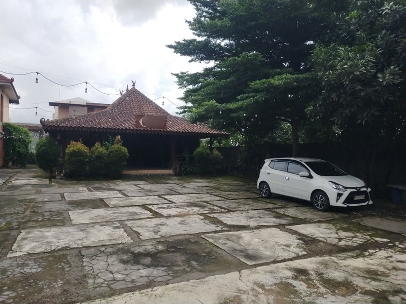 Ruang Usaha Strategis Cocok untuk Kafe di Maguwoharjo, Depok, Sleman, Dekat Ringroad