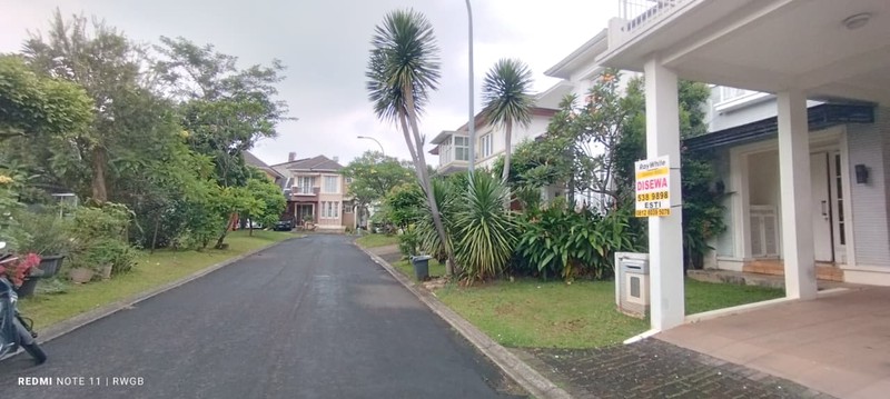 disewa rumah strategis nyaman asri bersih terawat siap huni di provence parkland bsd city, hanya 85jt/ th nego