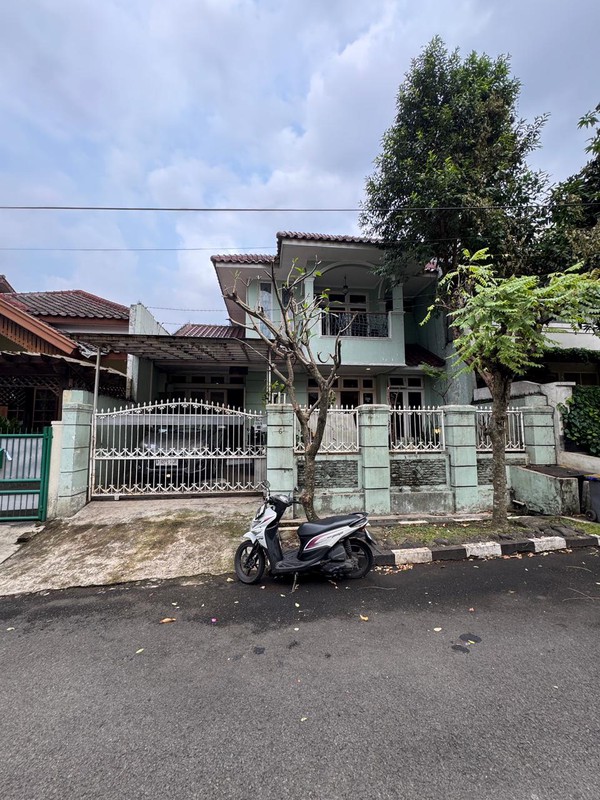 dijual cepat rumah strategis tengah kota dekat toll, rs puri cinere, mall, informa akses jalan lebar area bukit cinere indah jalan alam pesanggrahan IV jakarta selatan