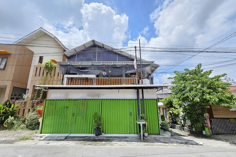 Jual Rumah & Tempat Usaha 2 Lantai Strategis Dekat Ring Road & Kampus,Condong Catur, Depok, Sleman 