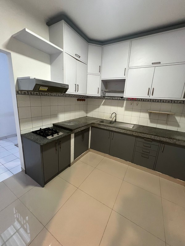 Rumah di Antaboga Daerah Mearwangi Dekat Singgasana