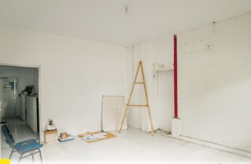 Gudang Luas di Ringroad Selatan - Lokasi Strategis untuk Bisnis Anda