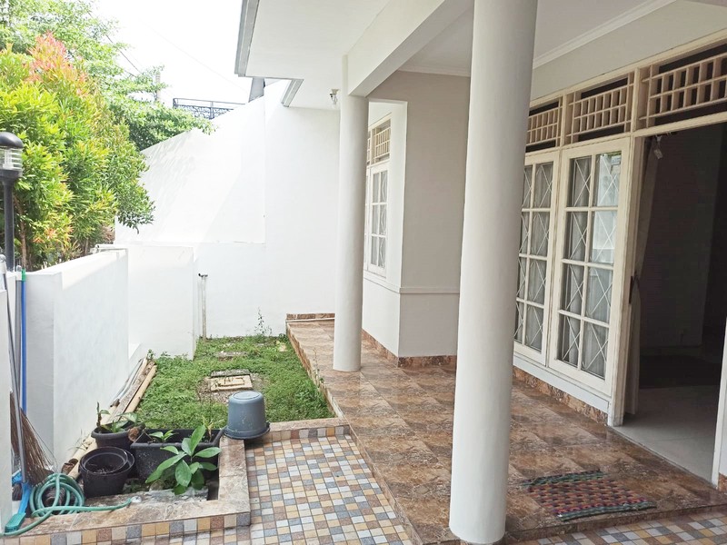 Rumah Bagus Di Kasuari Bintaro Jaya Sektor 9