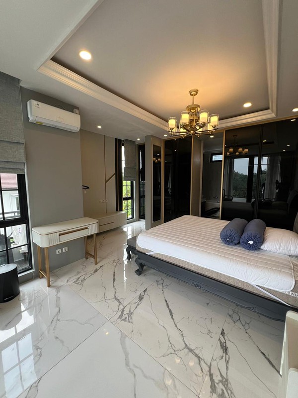 Rumah Bukit Pakar Golf Mekar Saluyu