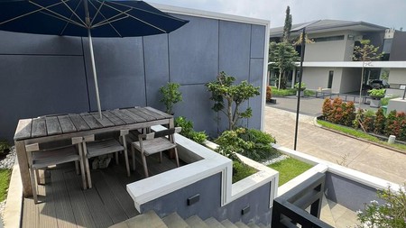 Rumah Bukit Pakar Golf Mekar Saluyu