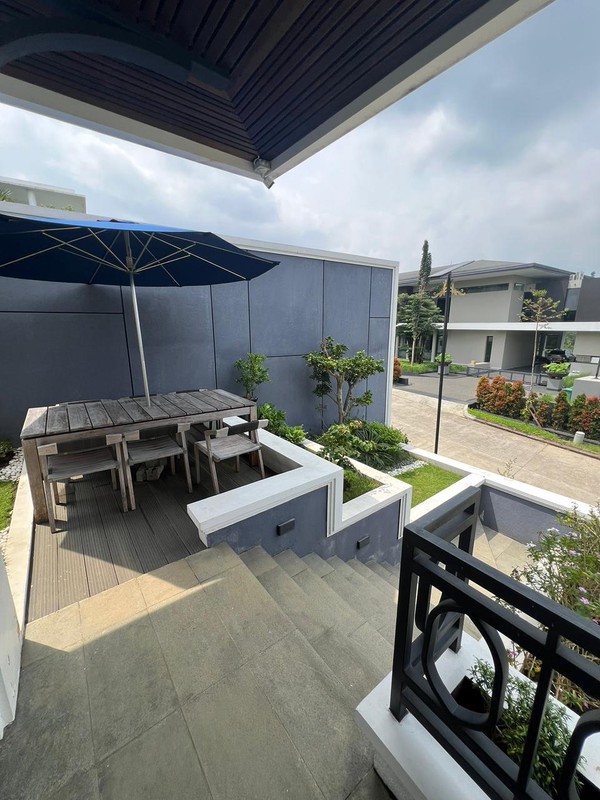 Rumah Bukit Pakar Golf Mekar Saluyu