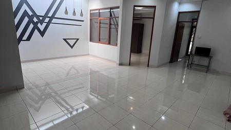 Rumah Tinggal di Lenggang Kencana Singgasana Bandung