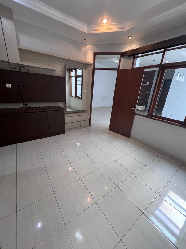 Rumah Tinggal di Lenggang Kencana Singgasana Bandung