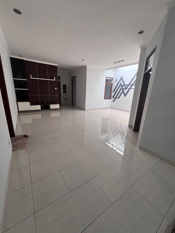 Rumah Tinggal di Lenggang Kencana Singgasana Bandung