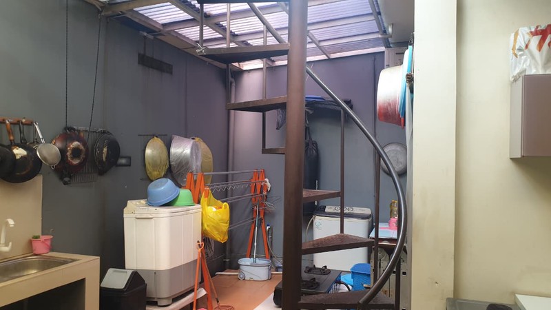 Rumah Apik Terawat 2 Lantai di Sukaraja Dekat Tol Pasteur Bandung