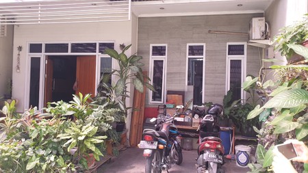 Rumah Apik Terawat 2 Lantai di Sukaraja Dekat Tol Pasteur Bandung