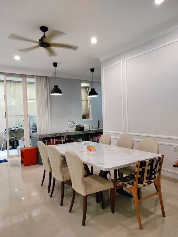 Dijual Rumah The Mansion Pakuwon Indah Surabaya Barat (Dekat PTC)