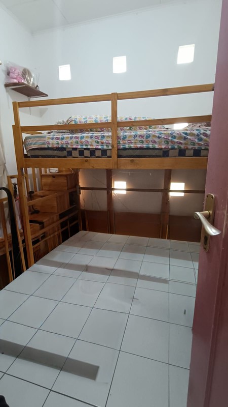 dijual rumah strategis siap huni area kencana loka bsd city shm pembayaran bisa kpr