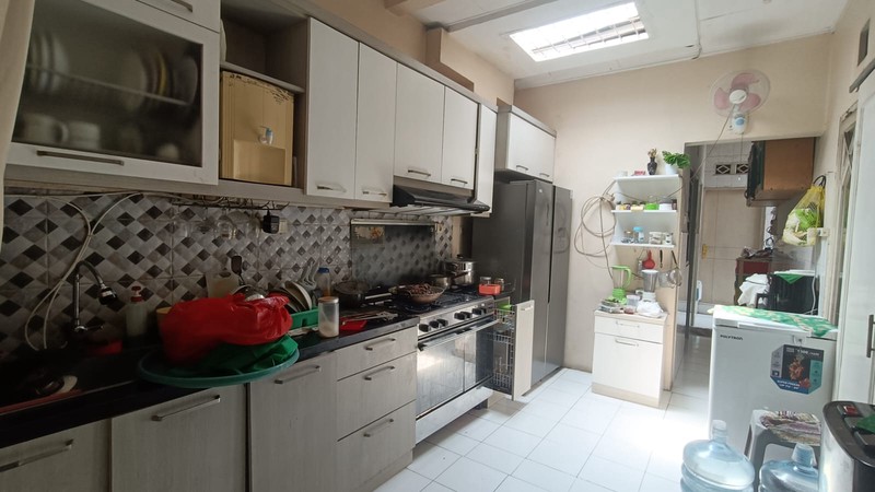 dijual rumah strategis siap huni area kencana loka bsd city shm pembayaran bisa kpr