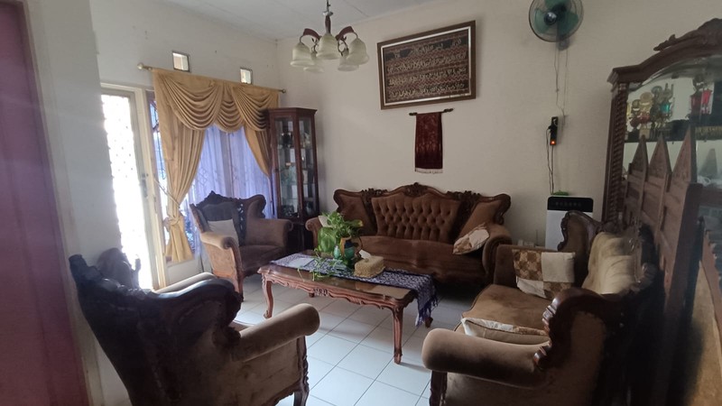 dijual rumah strategis siap huni area kencana loka bsd city shm pembayaran bisa kpr