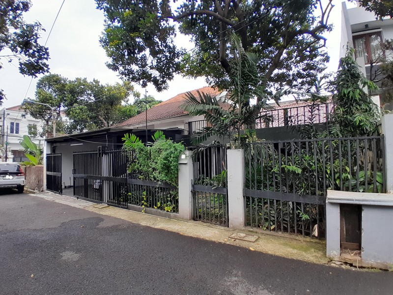 Rumah Kawasan Elit di Radio Dalam Jakarta Selatan