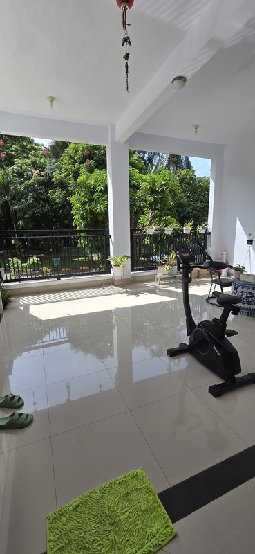 Spesial Rumah depan LITTLE FOREST jogging track di Puspita Loka BSD City