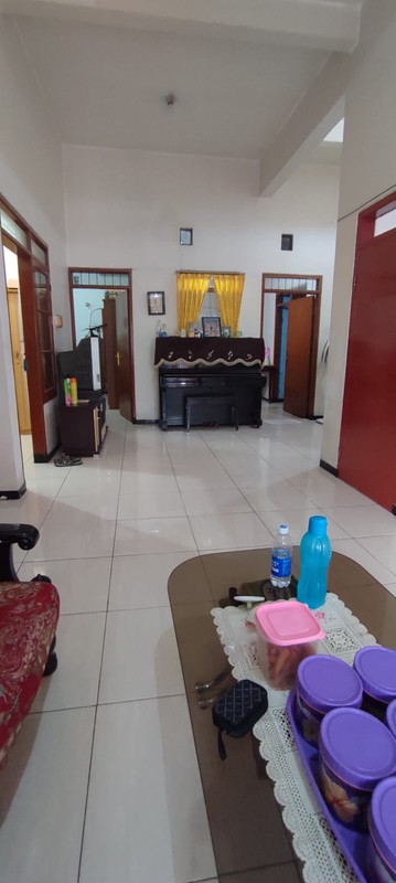 Rumah Full Bangun Dekat Jalan utama Taman Kopo Indah 3