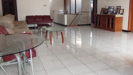 Rumah Full Bangun Dekat Jalan utama Taman Kopo Indah 3