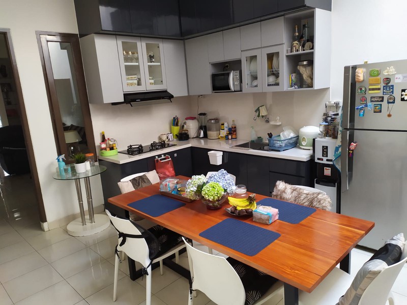 Rumah Cantik Siap Huni Semi Furnish Taman Kopo Indah 3