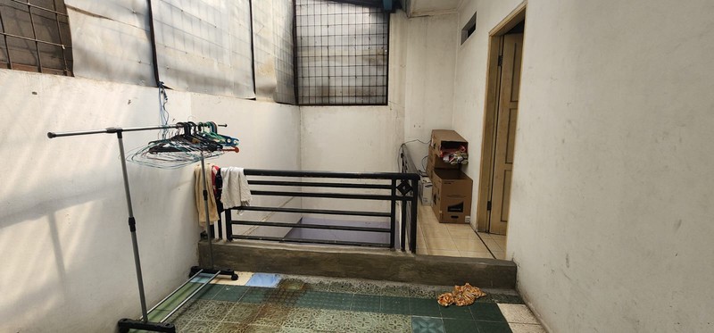 DIJUAL CEPAT - Rumah Mungil di Duri Kosambi Baru