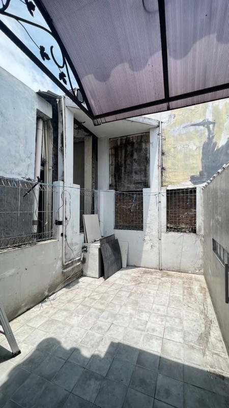 Dijual Rumah Tinggal 2 Lantai Lokasi Strategis di Depok Sleman 