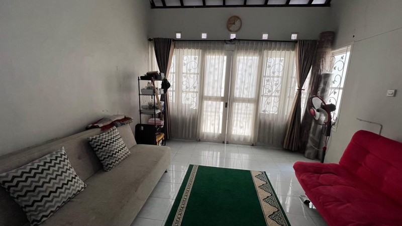 Dijual Rumah Tinggal 2 Lantai Lokasi Strategis di Depok Sleman 