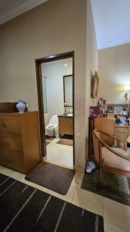 Di jual Rumah siap huni di Jl Merpati Bintaro jaya Sektor 2 - Jaksel