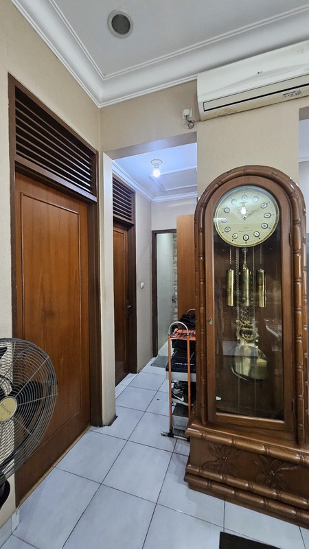 Di jual Rumah siap huni di Jl Merpati Bintaro jaya Sektor 2 - Jaksel