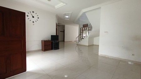 Di jual Rumah siap huni di Jl Pejaten Raya pasar minggu - Jaksel