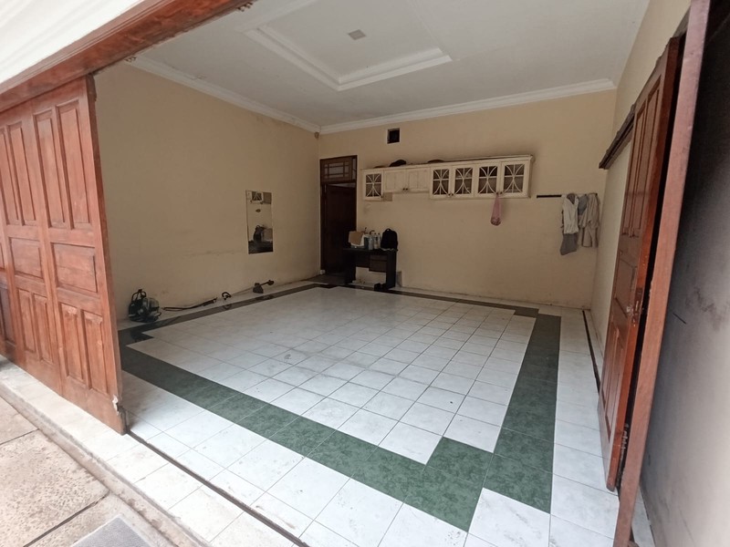 Di jual Rumah siap huni di Jl Pejaten Raya pasar minggu - Jaksel