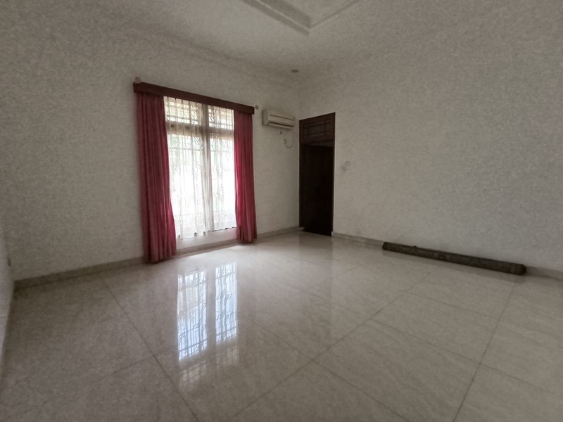 Di jual Rumah siap huni di Jl Pejaten Raya pasar minggu - Jaksel