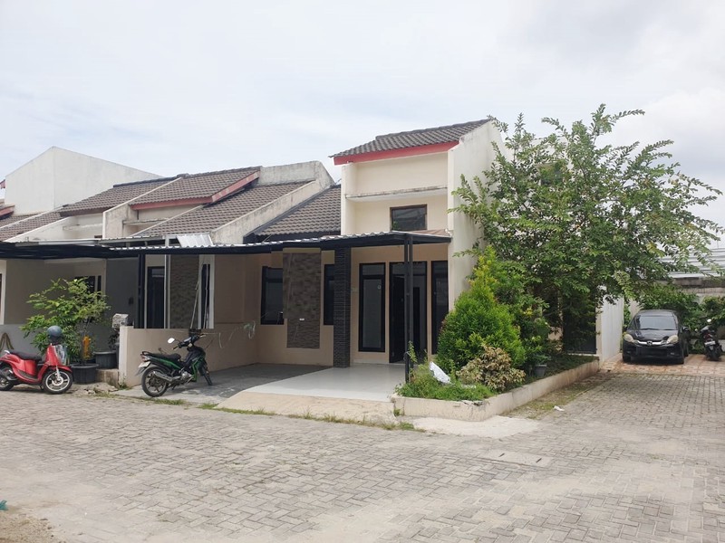 Rumah 2 Lantai, Bebas banjir Lokasi strategis di Pondok Aren