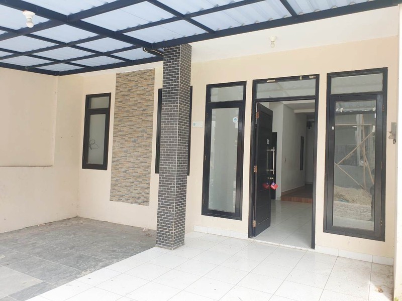 Rumah 2 Lantai, Bebas banjir Lokasi strategis di Pondok Aren