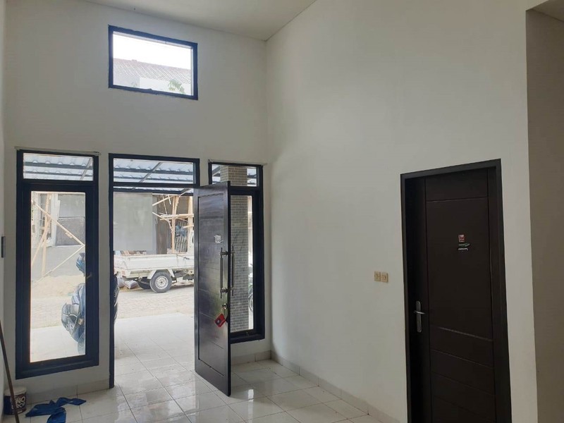 Rumah 2 Lantai, Bebas banjir Lokasi strategis di Pondok Aren