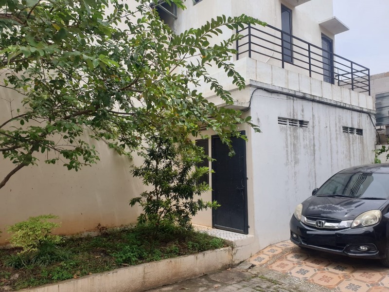 Rumah 2 Lantai, Bebas banjir Lokasi strategis di Pondok Aren