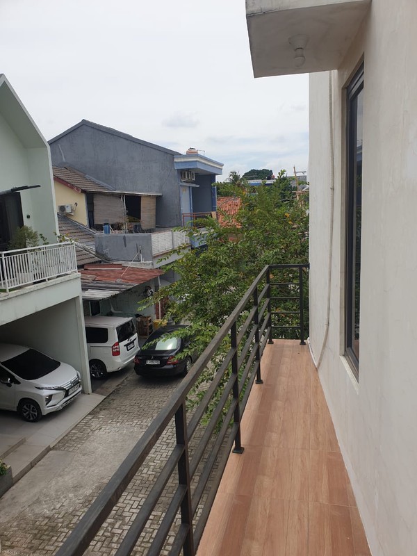 Rumah 2 Lantai, Bebas banjir Lokasi strategis di Pondok Aren