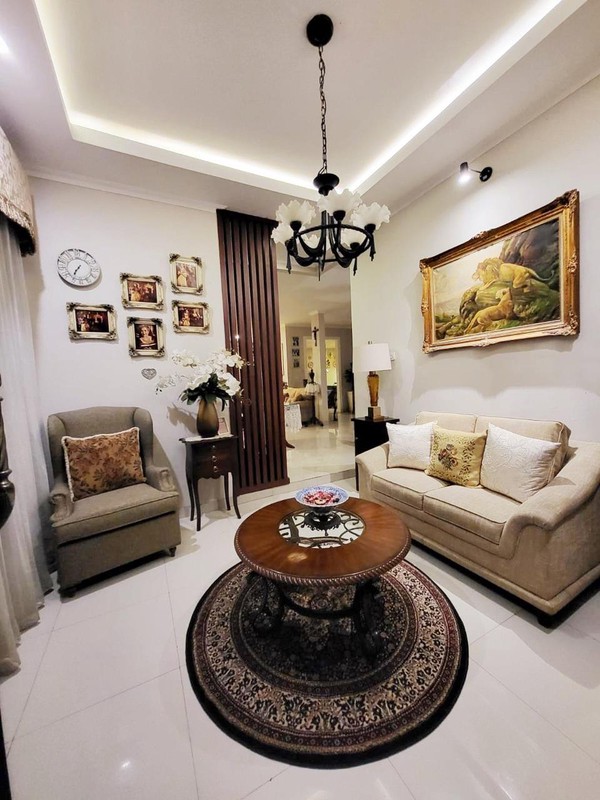 Rumah Bagus, Cantik, Asri, Lokasi strategis dan Bebas Banjir di Pesanggrahan