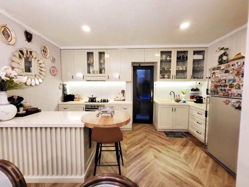 Rumah Bagus, Cantik, Asri, Lokasi strategis dan Bebas Banjir di Pesanggrahan