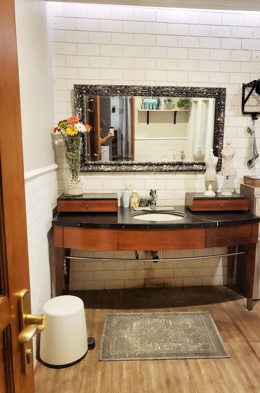 Rumah Bagus, Cantik, Asri, Lokasi strategis dan Bebas Banjir di Pesanggrahan