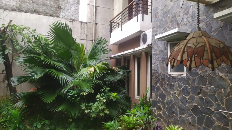 Dijual Rumah Asri - Hang Jebat Raya, Kebayoran Baru,Jakarta Selatan.